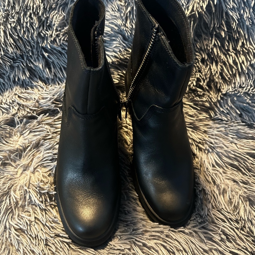 Timberland Black Leather Ankle Boots